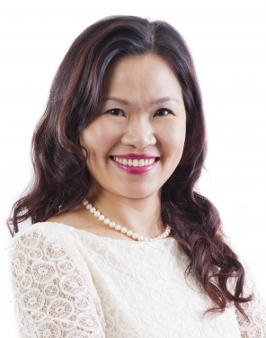 “The Climate Change Brainstorming Workshop allowed me to see huge potentials for developing strategic research on people-environment interactions to address the climate change emergency. A cutting-edge research platform can be set up with a clear vision and stanch support to promote excellence in tackling climate change challenges and making the world better.”
--- Professor Becky P.Y. Loo, Professor and Director of Institute of Transport Studies, Faculty of Social Sciences, HKU